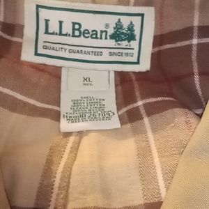 LL BEAN Men's Jacket selling for$149.00 Very Gently USED!